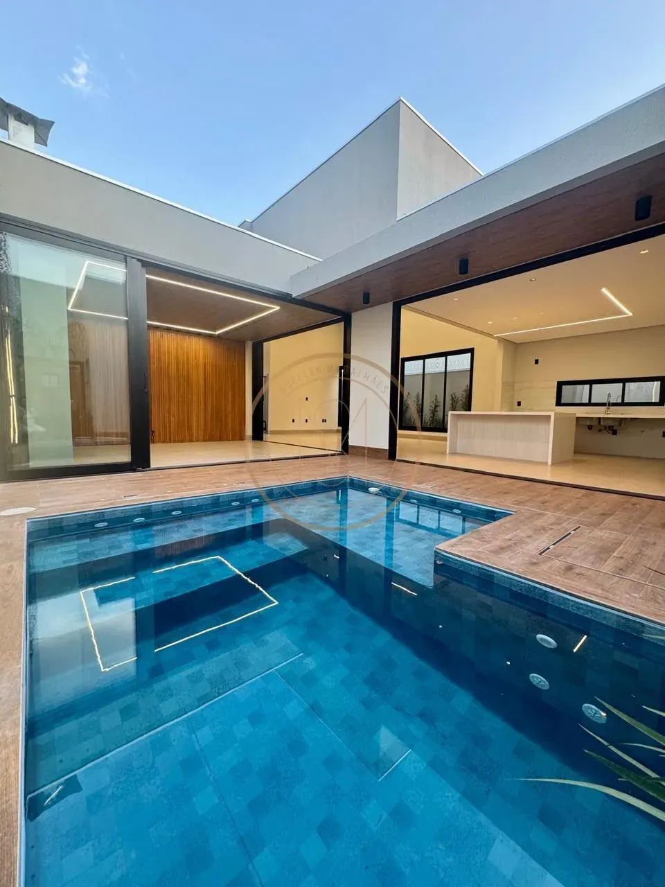 EXCLUSIVA: Casa com 3 suítes | 207 m² | 505 Sul - Foto 11