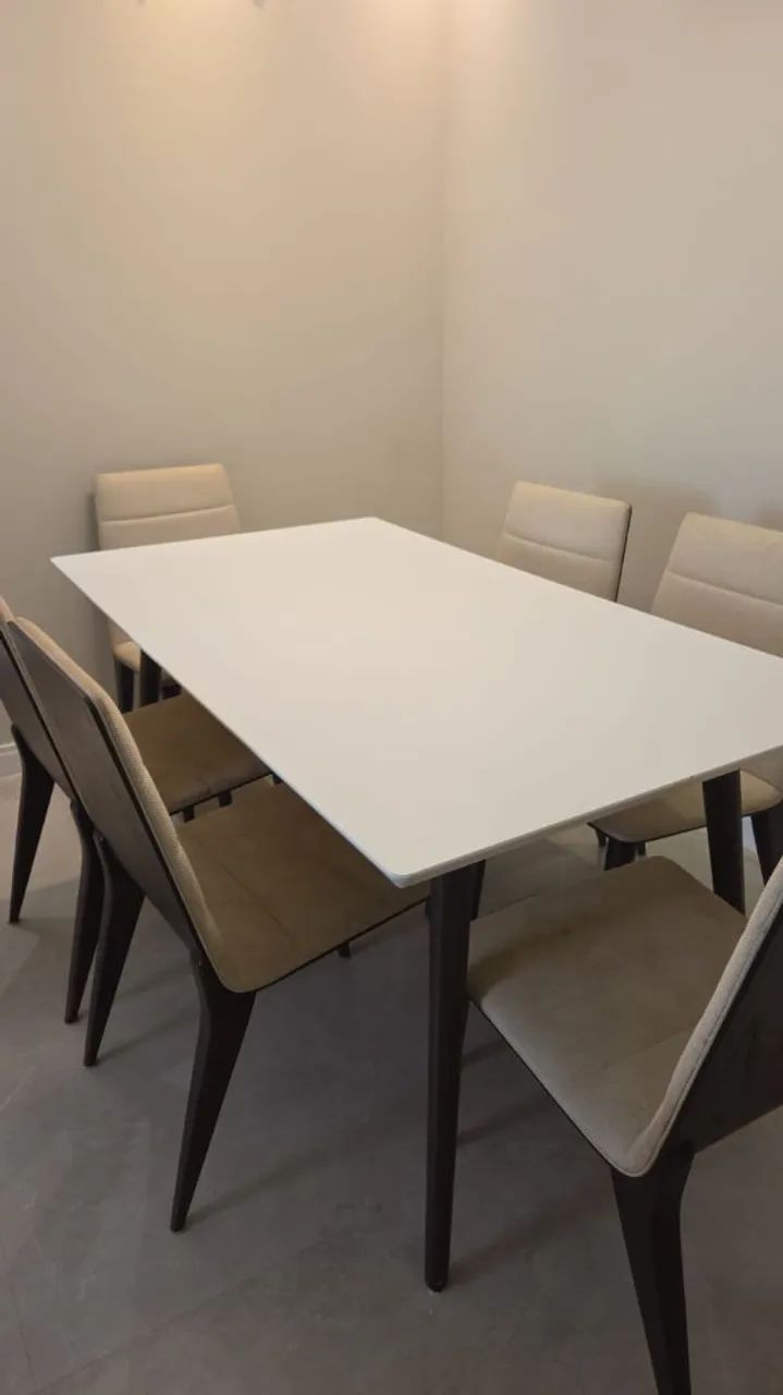 Mesa de jantar com 06 cadeiras - Foto 3