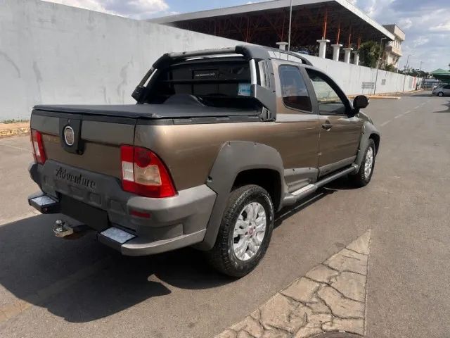 Fiat Strada Adv.1.8 16V Dualogic Flex CD 2012 - Foto 2