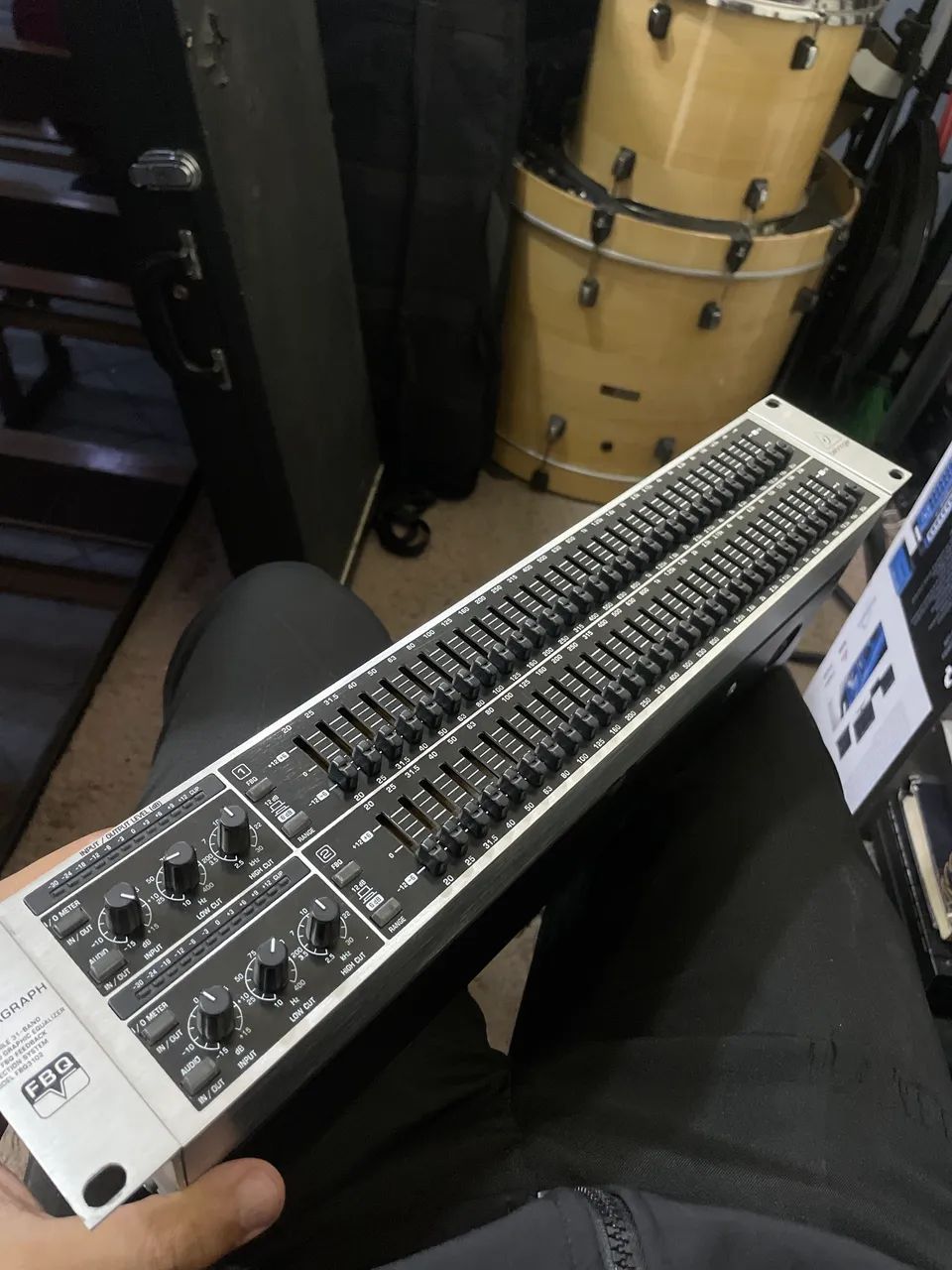 Equalizador Behringer FBQ3102
