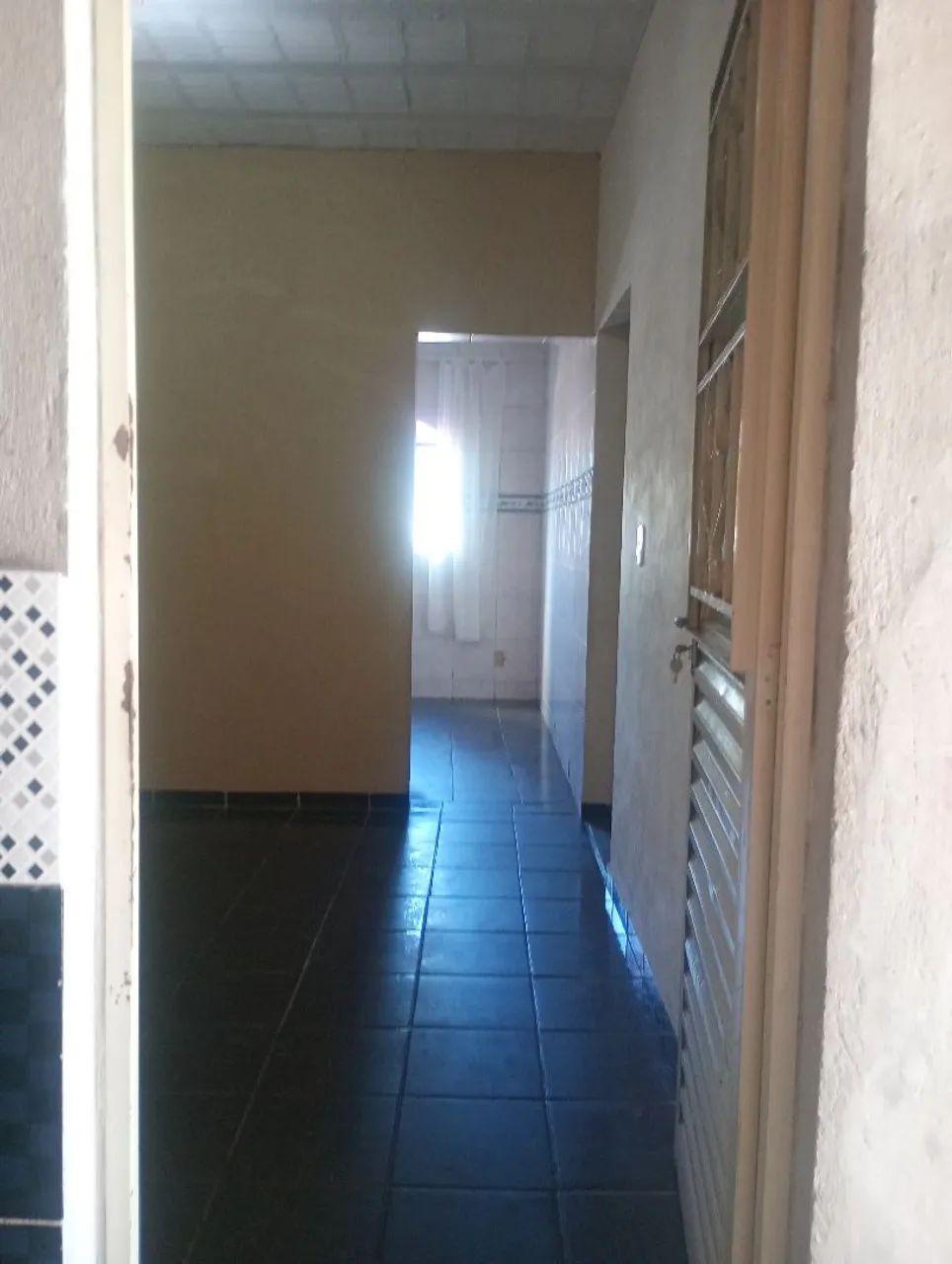 Aluga-se Tel: * - Foto 4