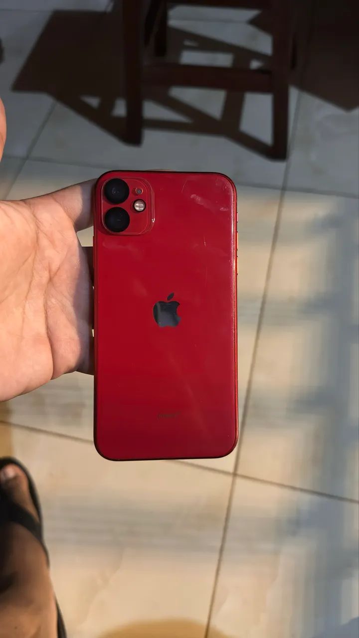 iPhone 11 Red 128GB - Foto 2