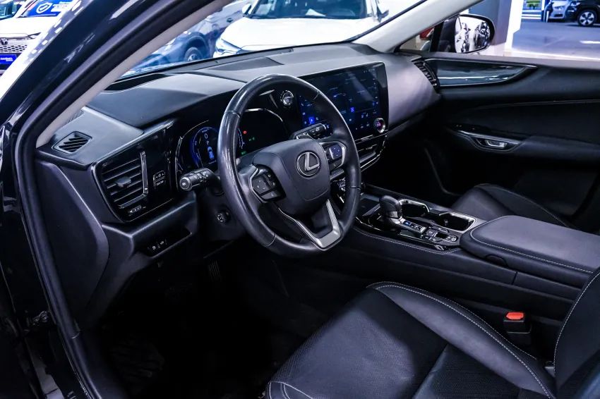Lexus NX-350h Luxury 2.5 16V Aut. (hybrid), foto 12 de 19