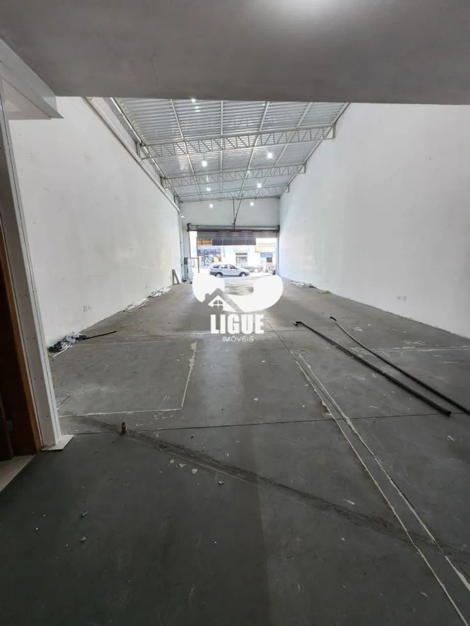 Galpão em Região comercial com grande Visibilidade - Foto 2