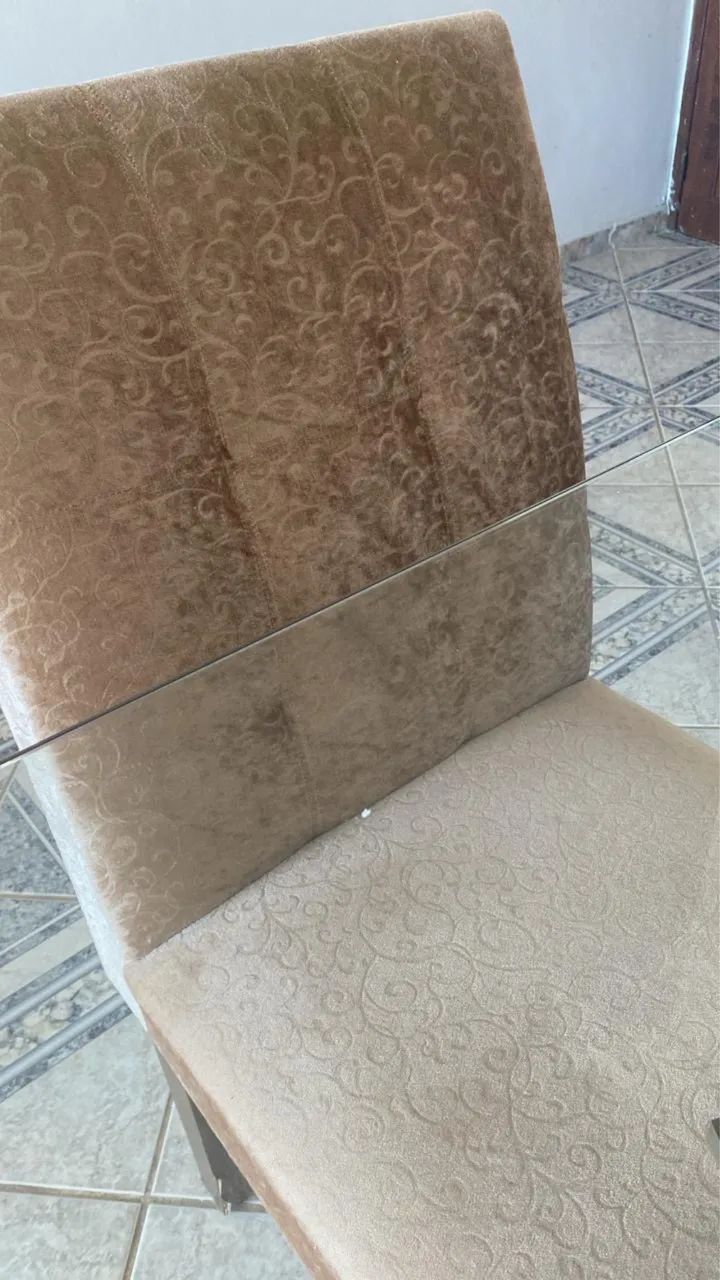 MESA COM CADEIRAS - Foto 3