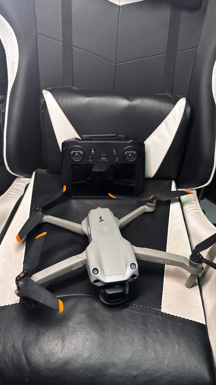 Drone DJI Air2s + Controle DJIRC pro com Saída HDMI para lives