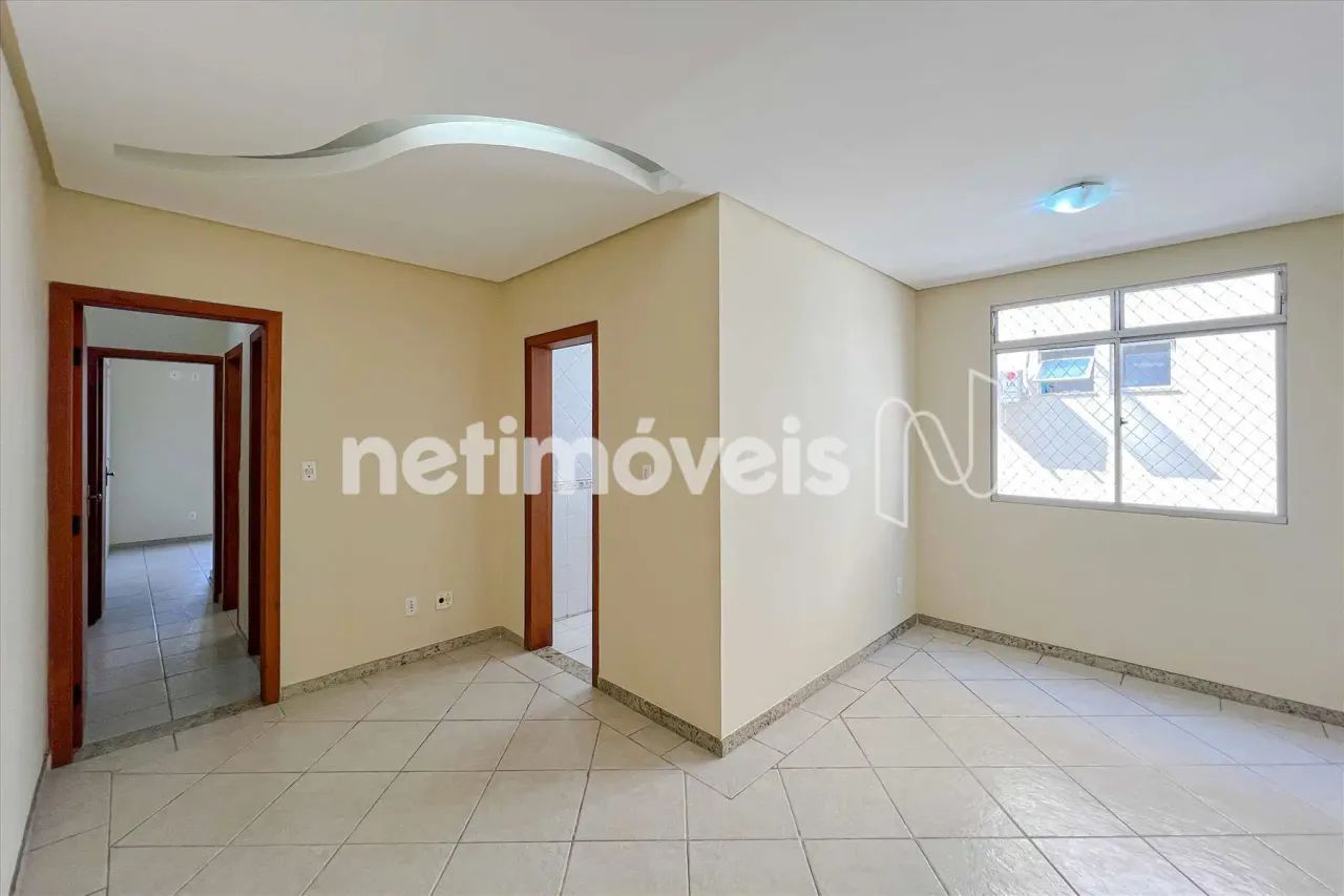 Excelente localização, rua plana e tranquila, próximo a todo comércio da região. - Foto 2