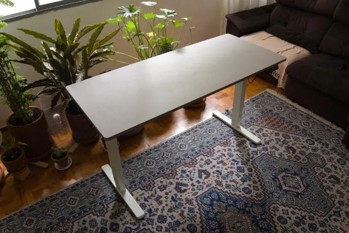 Mesa com regulagem de altura - Foto 2