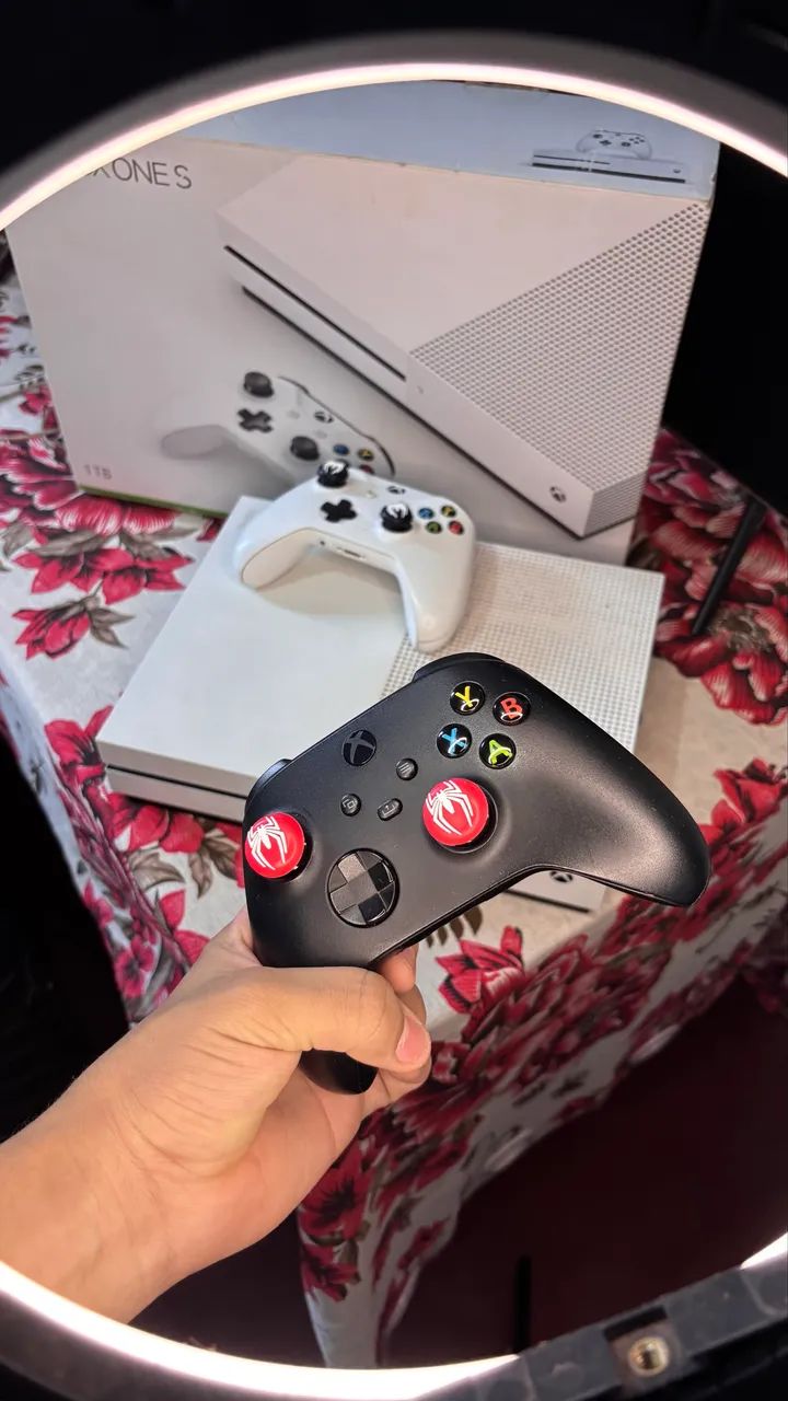 Xbox One S - 1Tb - Foto 2