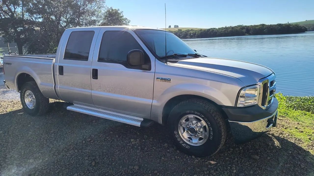 Ford F-250 XLT 4.2 180cv CD TB Diesel 2004