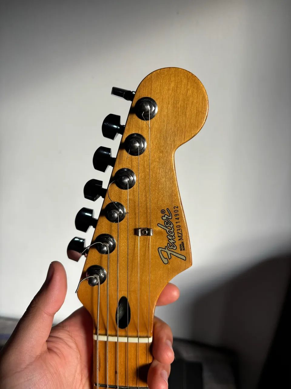 Fender Stratocaster MIM - Foto 2