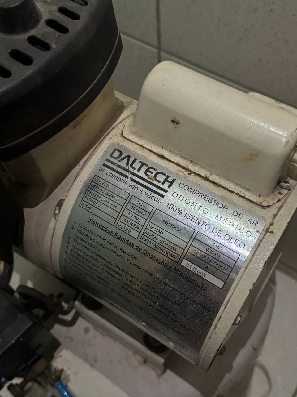 Compressor Odontológico Daltech DC6 Isento de Óleo - Usado 