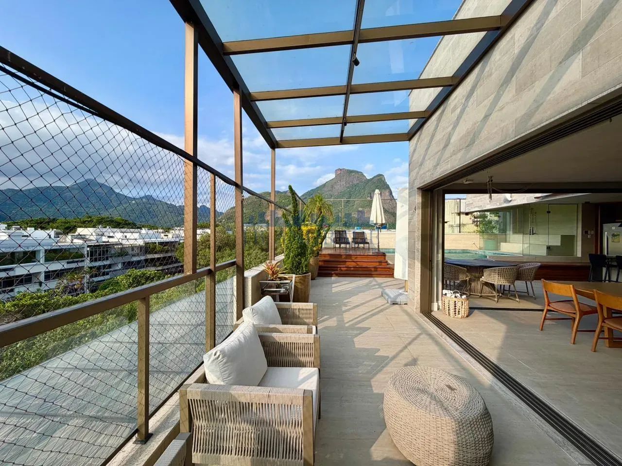 Jardim Oceânico  Cobertura Duplex de Alto Luxo | 4 Suítes | Quadra da Praia | Vista Pedra  - Foto 16