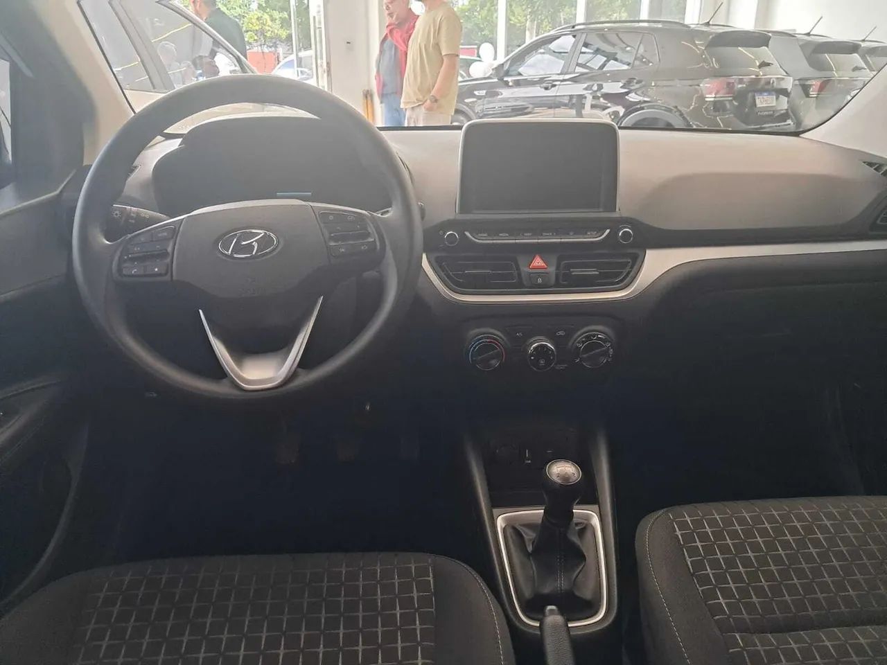 Hyundai HB20 Limited 1.0 Flex 12V Mec., foto 3 de 10