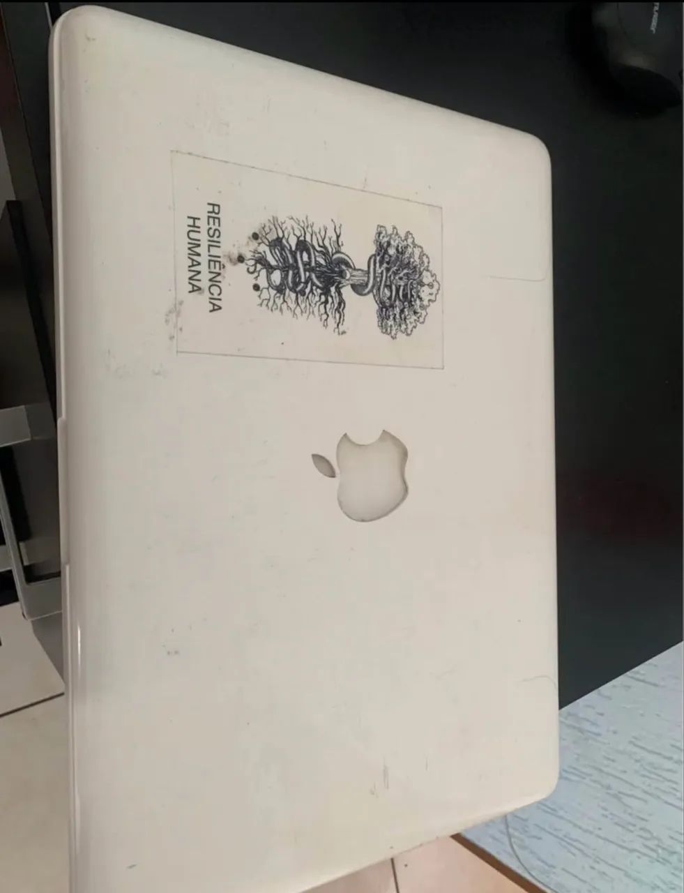 MACBOOK  2010 - ÓTIMO ESTADO 