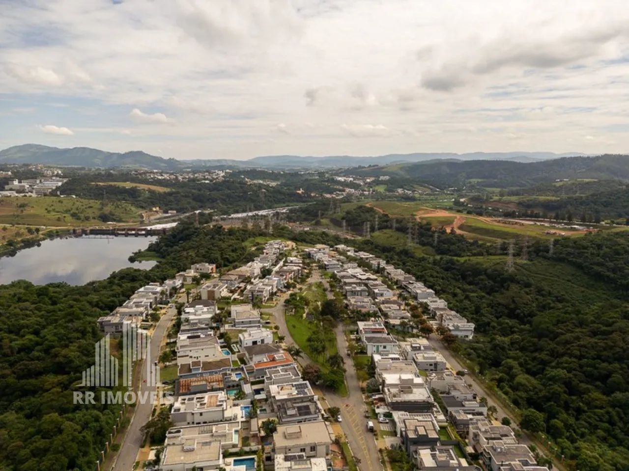 RR9954 Terreno 492m² CONDOMÍNIO BURLE MARX - OPORTUNIDADE - Ótima Localização - Santana de - Foto 10
