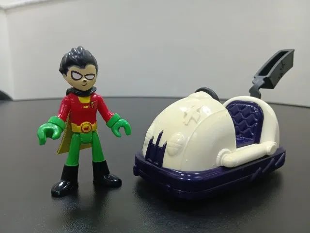 ROBIN JOVENS TITAS COM CARRO IMAGINEXT