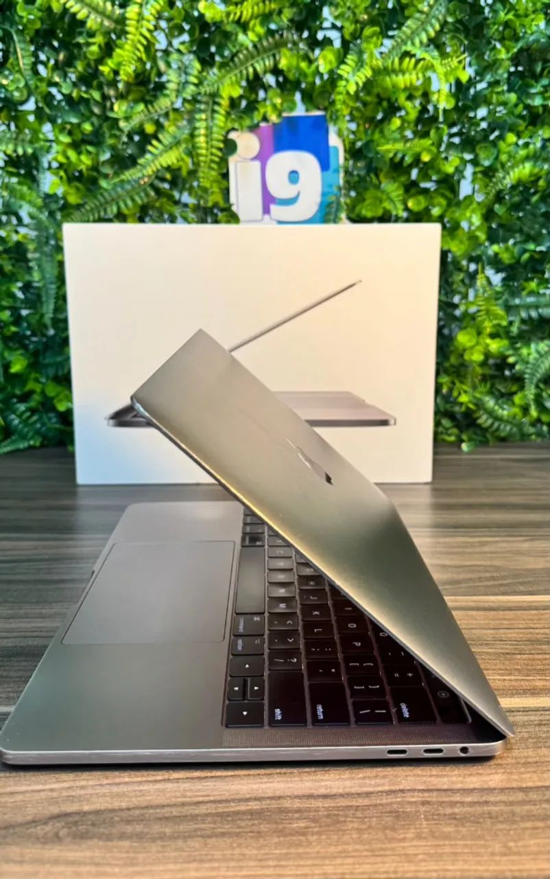 MacBook Pro 2017 A1706  Intel Core I7 Dual-Core 3,5  16GB DDR3 256GB SSD - Foto 2