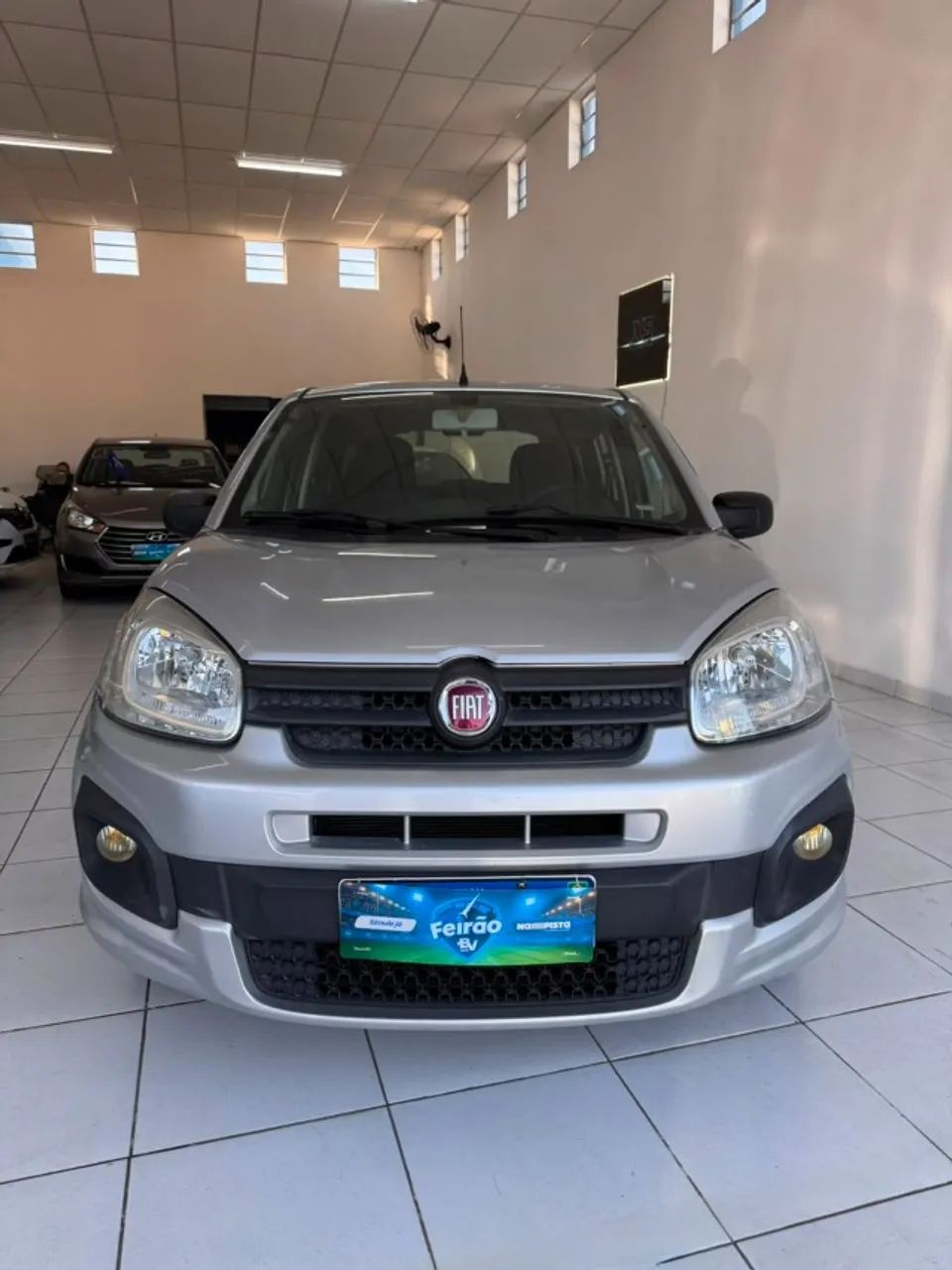 Fiat Uno Attractive 1.0 Flex 6V 5P 2017 - Foto 2