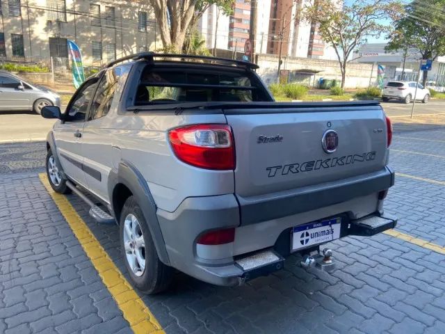 Fiat Strada Trekking 1.6 16V Flex CD 2014 - Foto 2