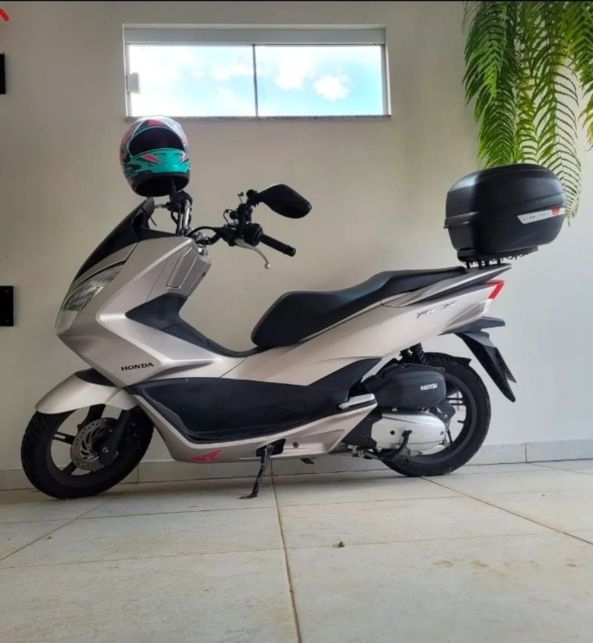 Honda PCX 150 Automática - 18.000 km - Foto 2