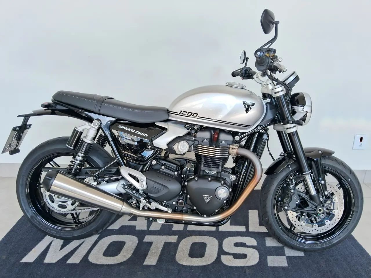 Triumph Speed Twin 1200cc - Foto 4