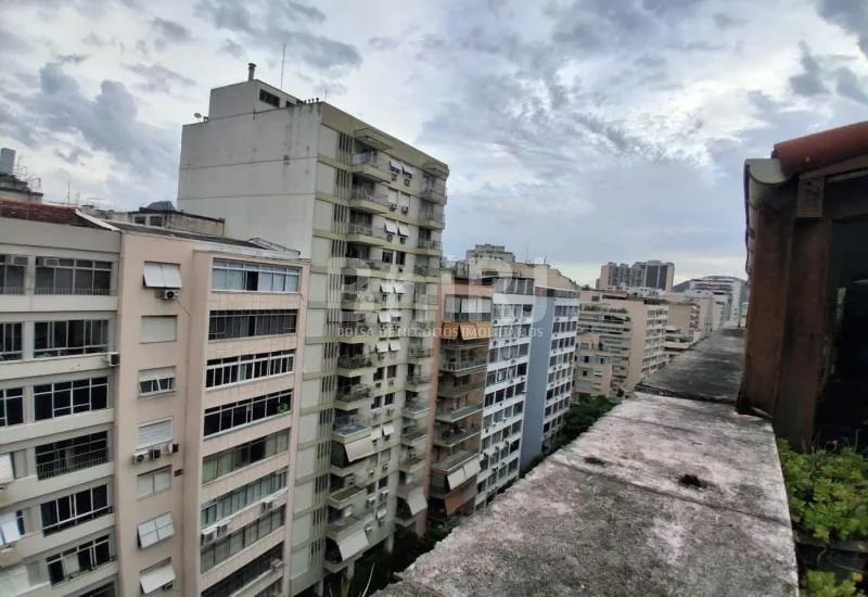 Cobertura quadra da Praia e Metrô