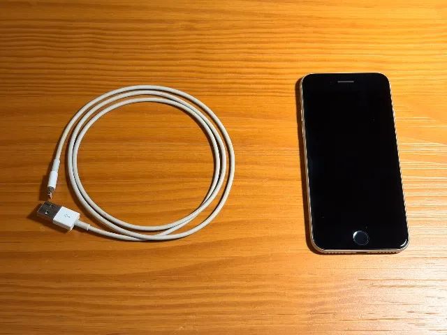 iPhone SE2 Branco 64gb - Celulares e Smartphones - Kobrasol, São