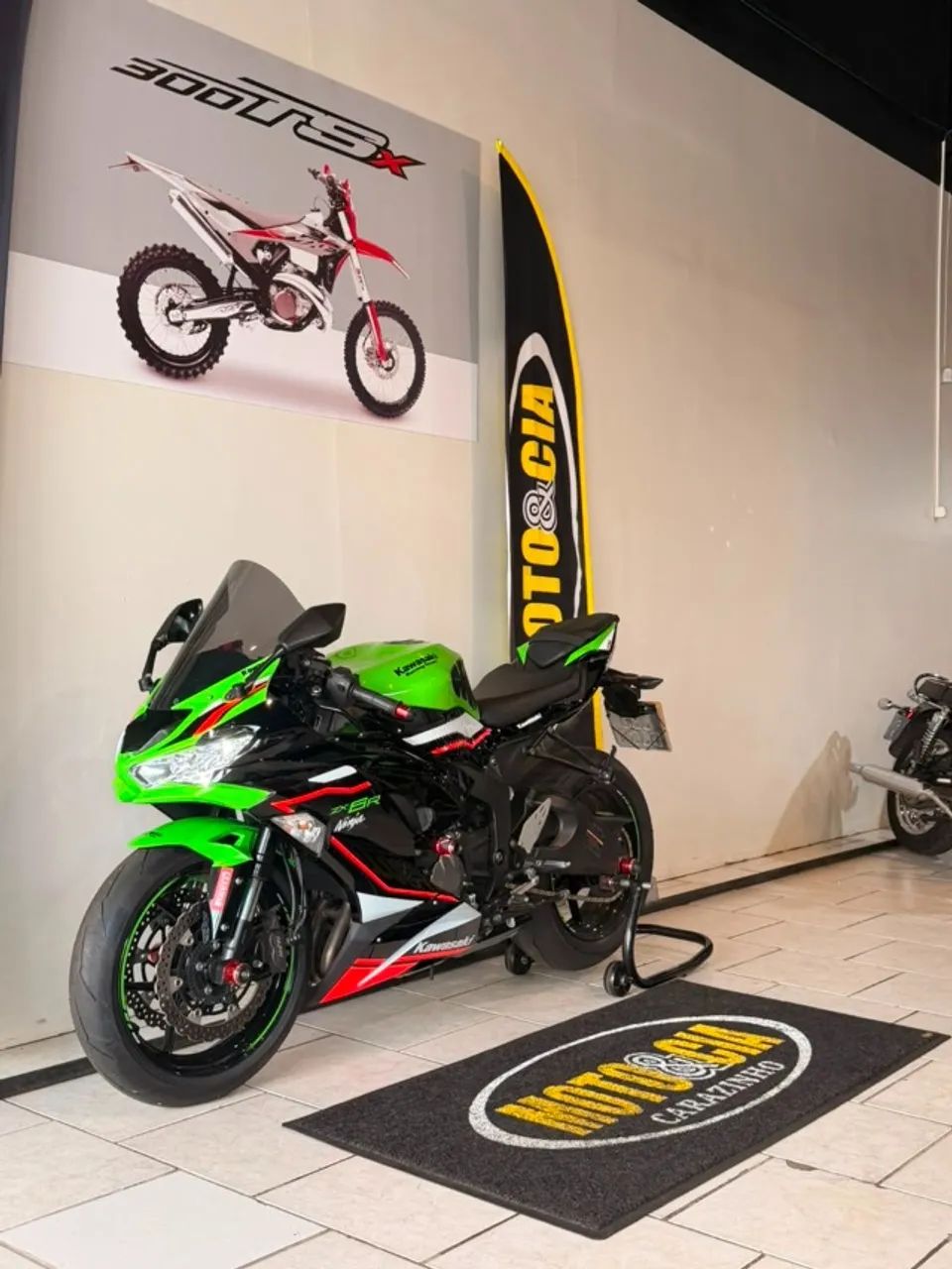 Kawasaki Zx-6r 636cc 2022 - 1523768001 | OLX