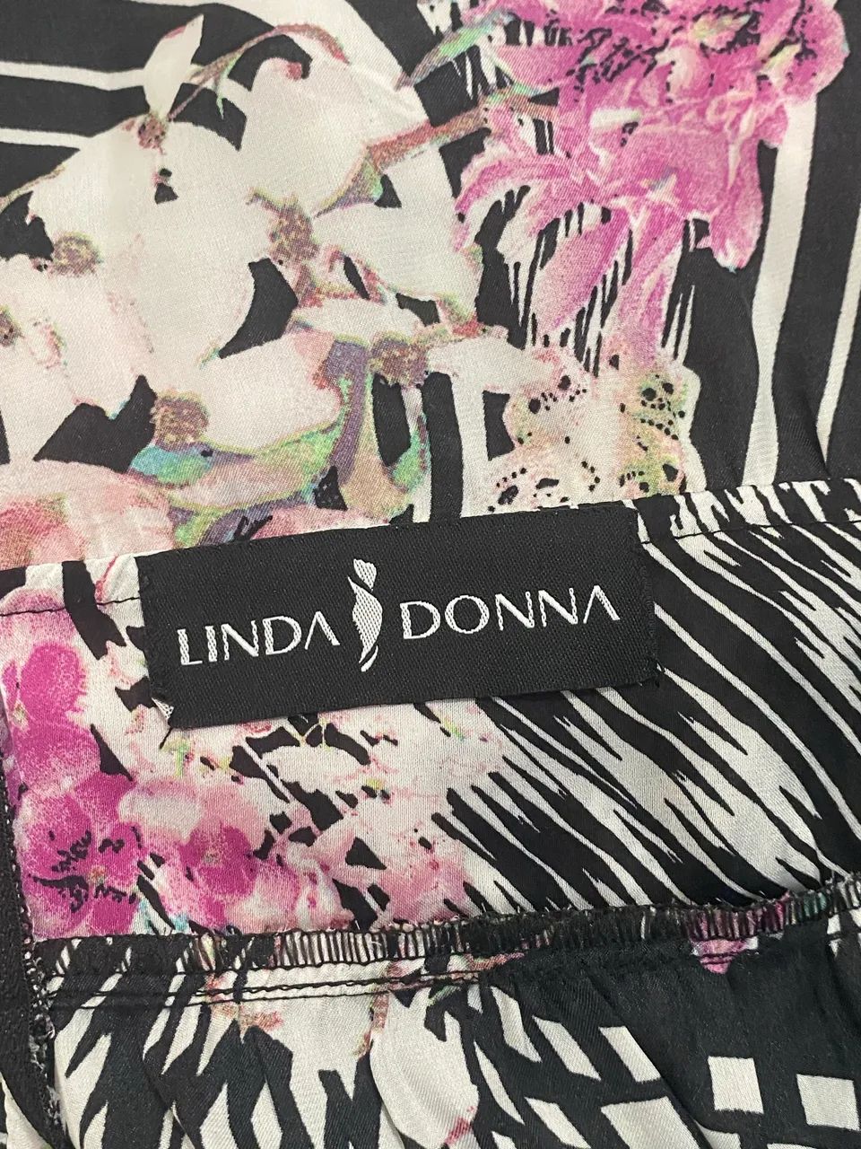macacão M linda donna estampado floral  - Foto 4