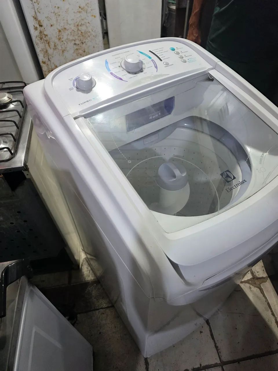 Maquina de lavar Electrolux 10kg funcionando perfeitamente  - Foto 5