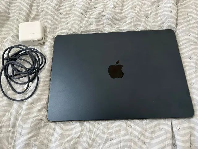 Macbook air m2 16gb