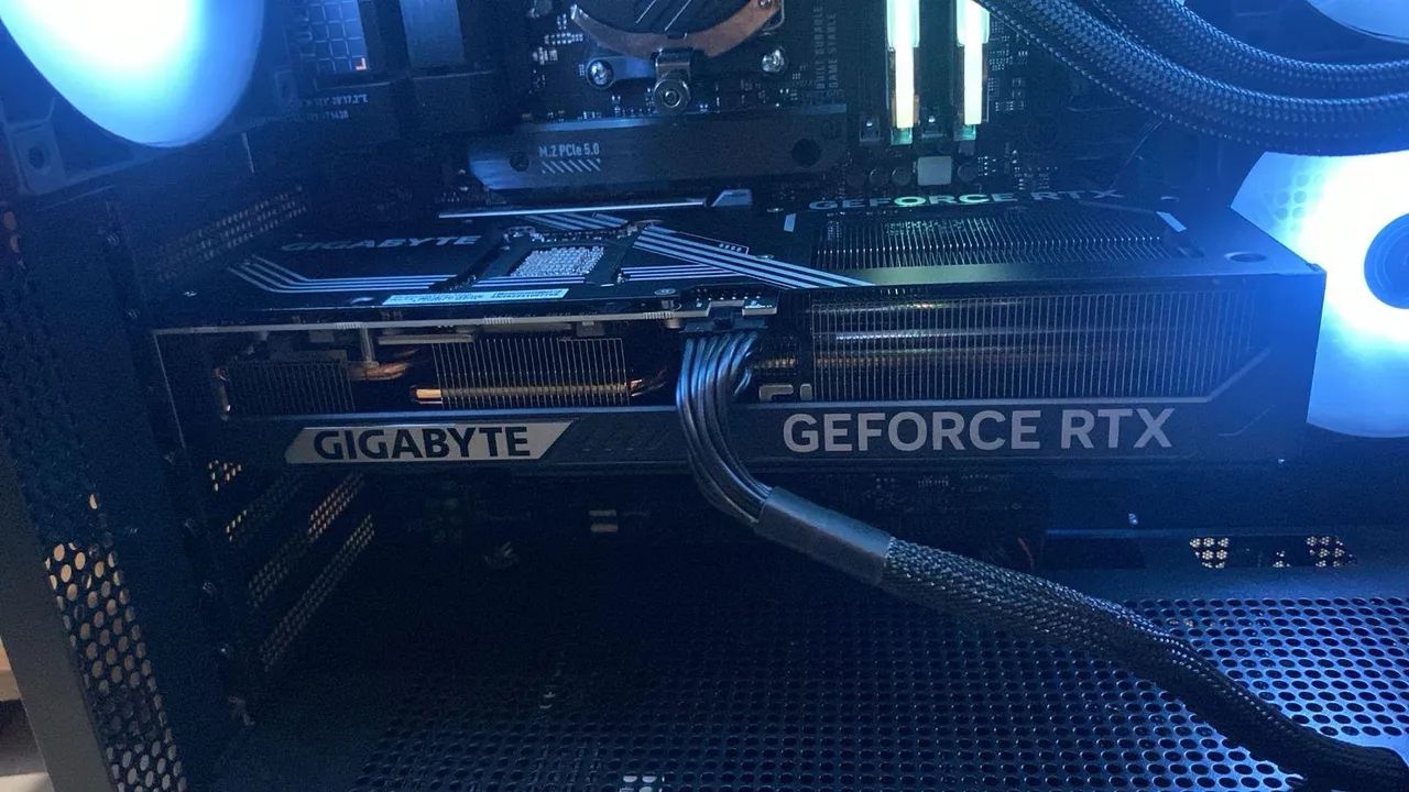 Pc gamer top ryzen 9 e RTX 5070 - Foto 3