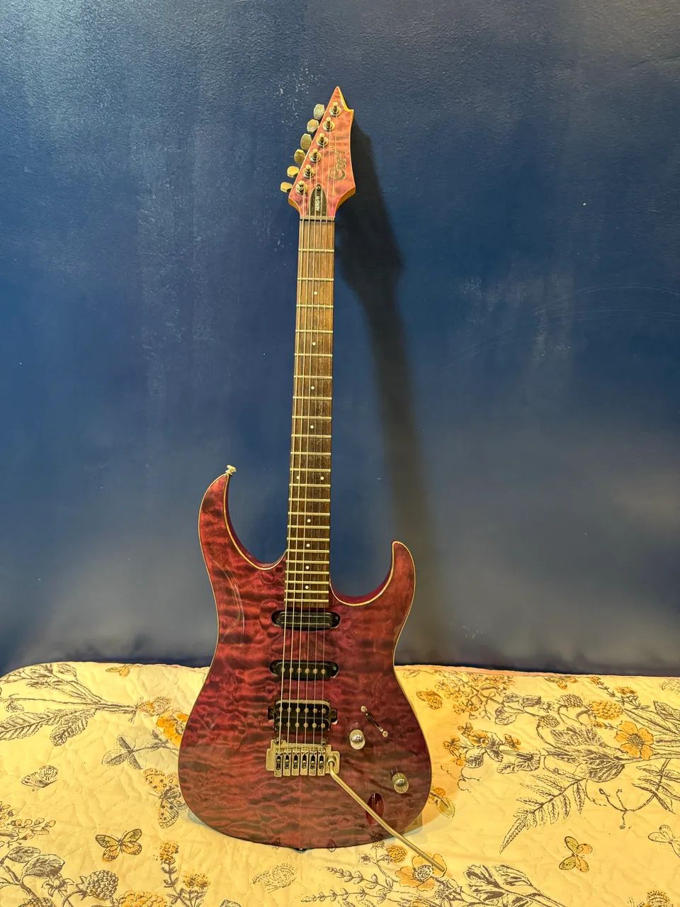 GUITARRA CORT AERO 11 