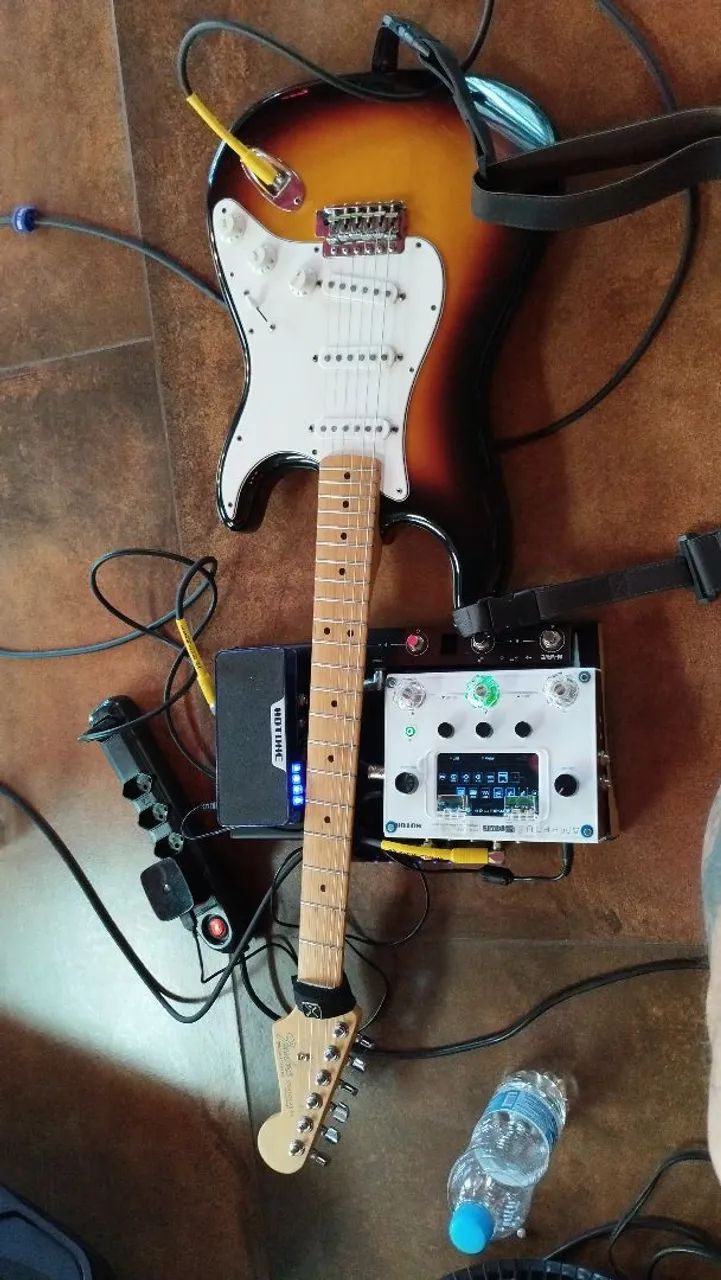 Fender stratocaster sumburst. - Foto 2