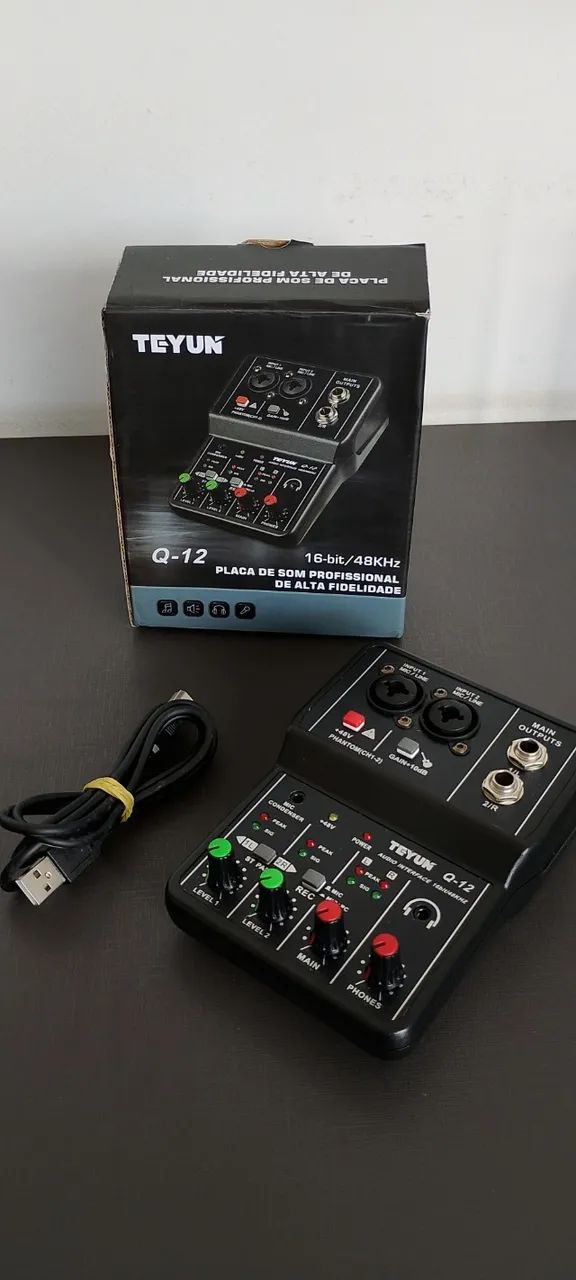 Interface/Mesa de Áudio Teyun Q-12 USB - Nova na Caixa