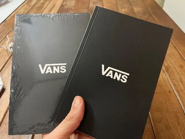 caderno vans original preto