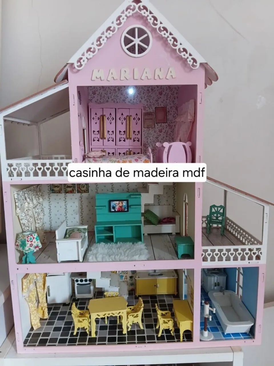 Casinha de bonecas de madeira mdf com luz e móveis 