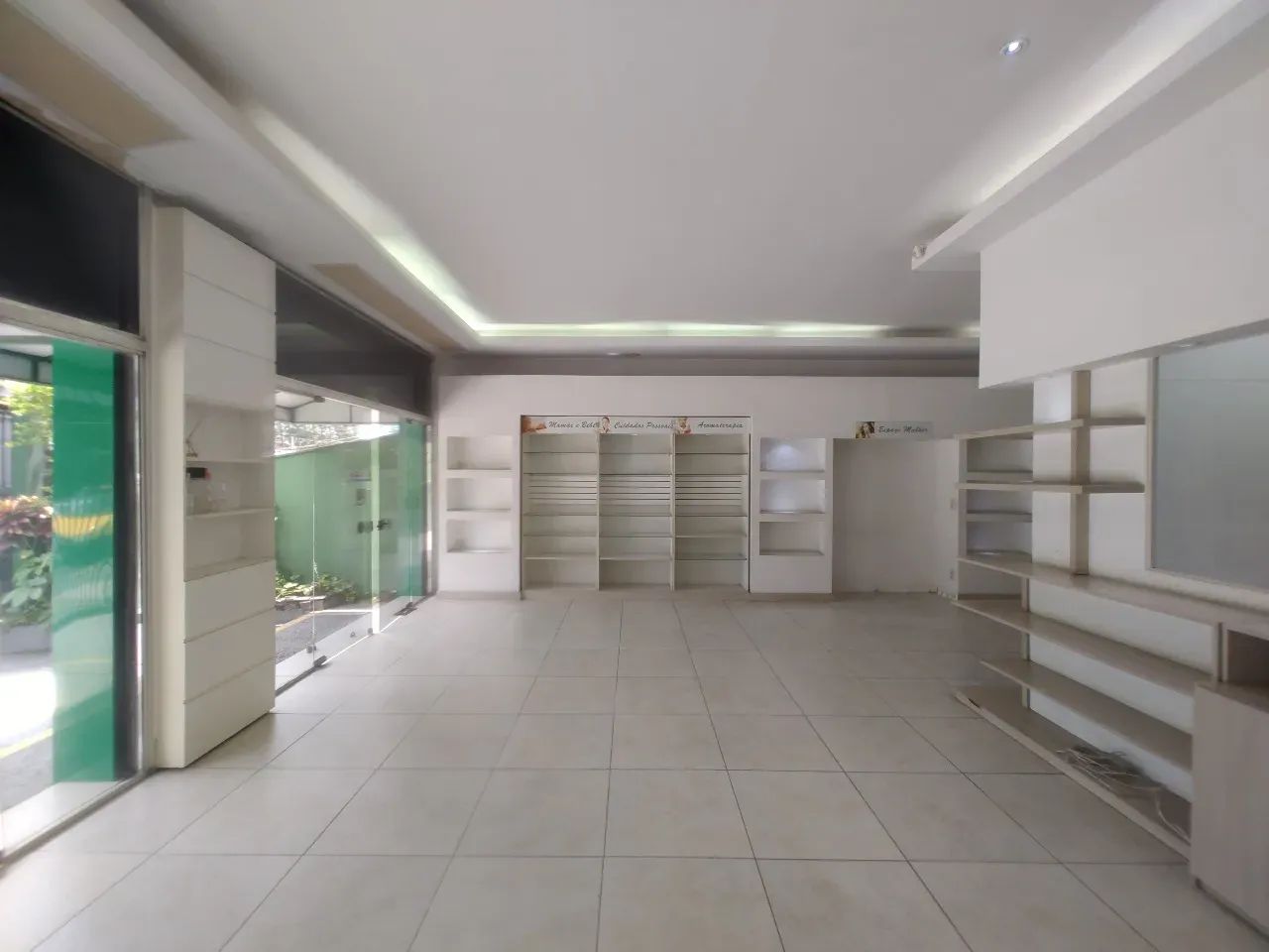 Salão Comercial - Av. Miguel Conejo - Foto 4