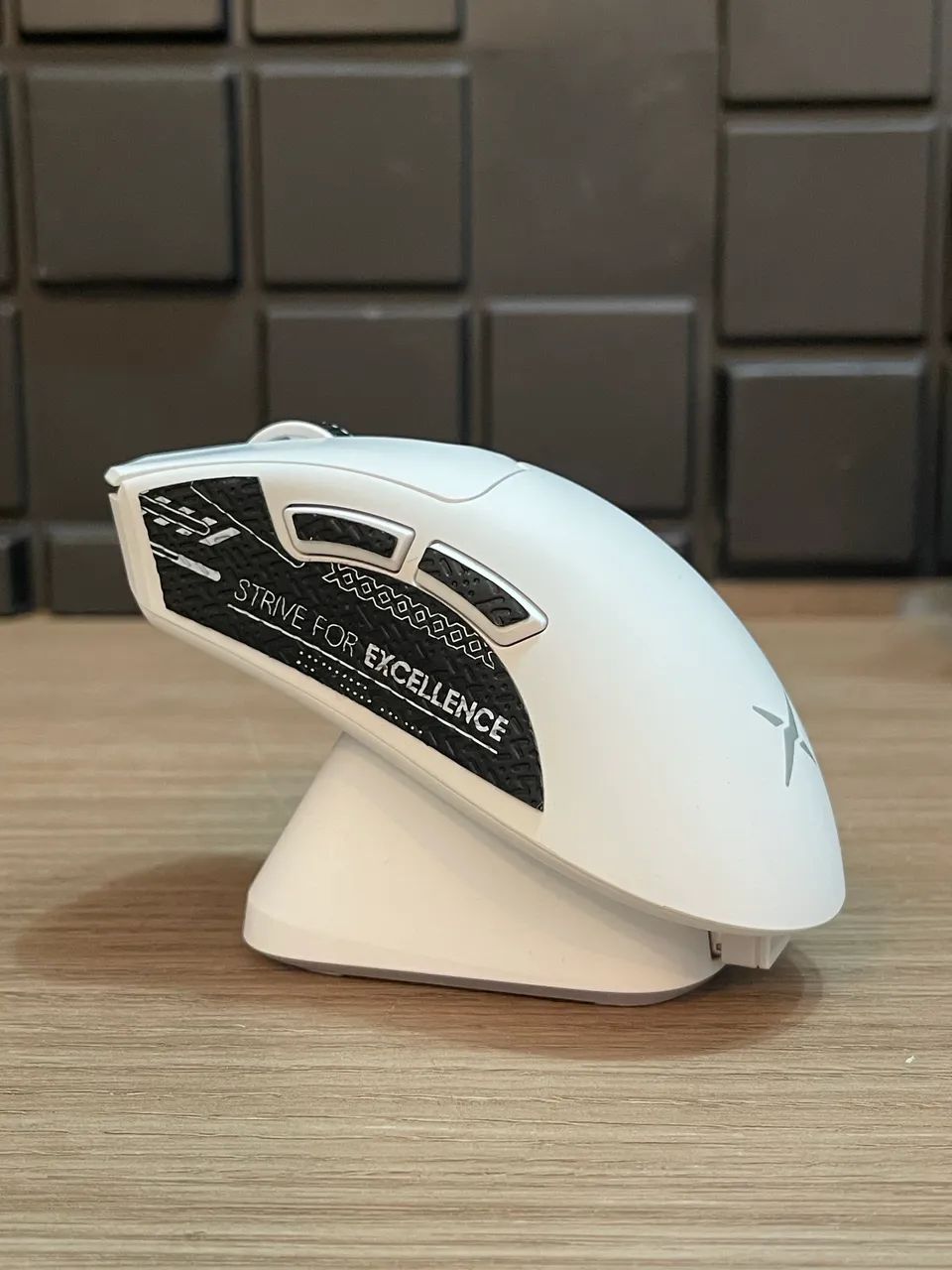 MOUSE DELUX M900 PRO WIRELESS C/ DOCK DE CARGA RGB - Foto 3