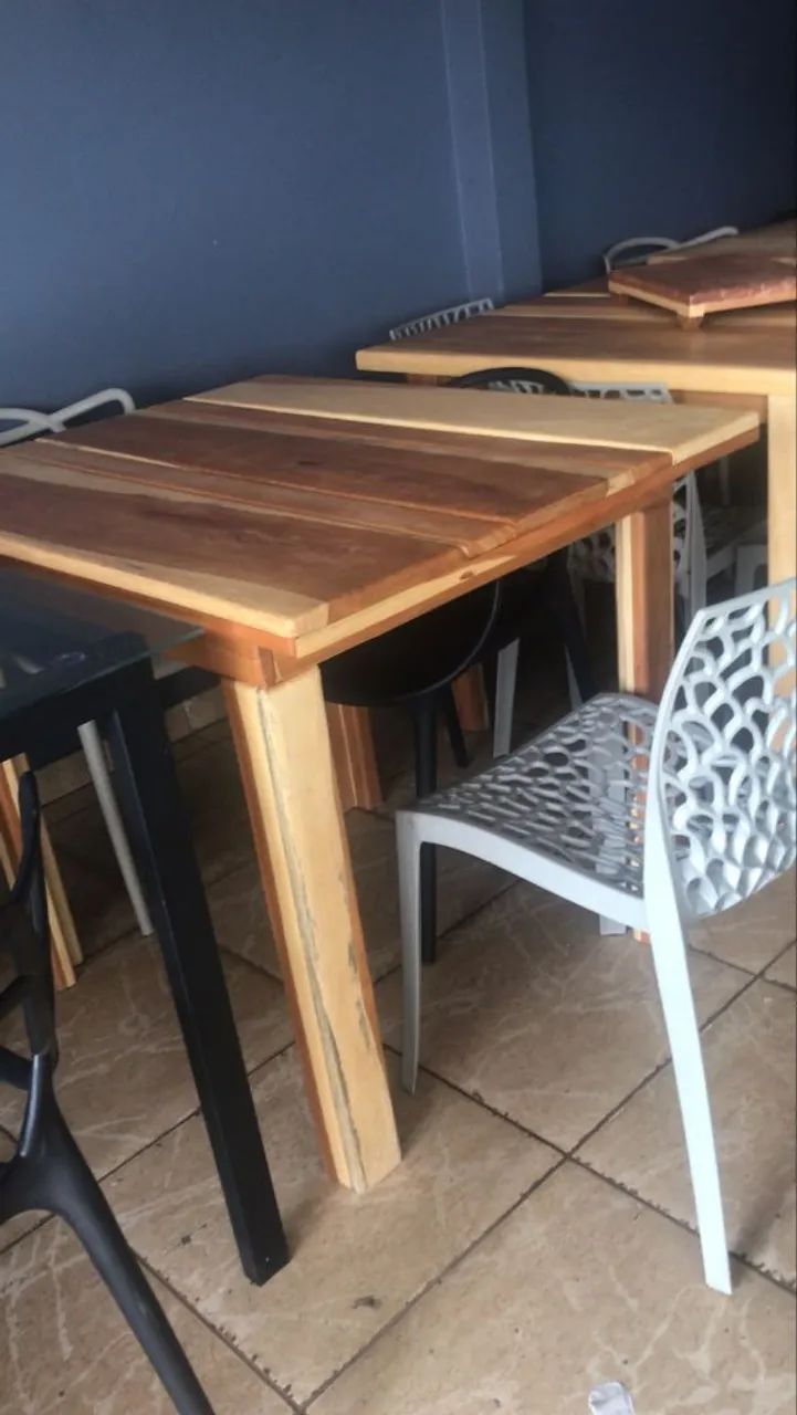Mesa com 4 cadeiras  - Foto 4