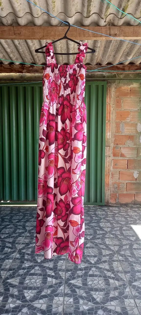 Vestido Longo Florido Novo.