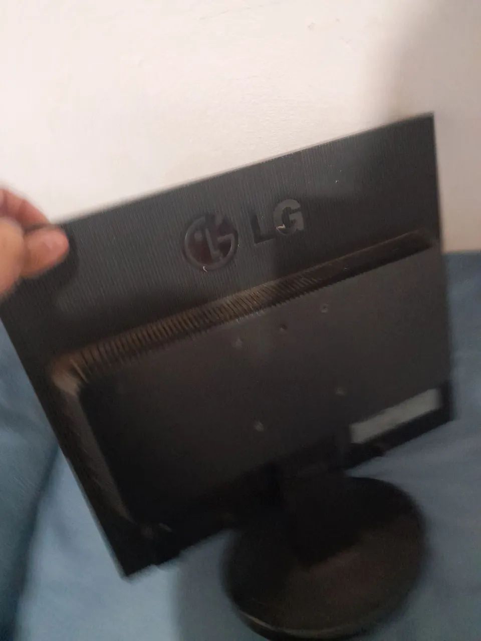 Monitor LCD da marca LG  - Foto 2