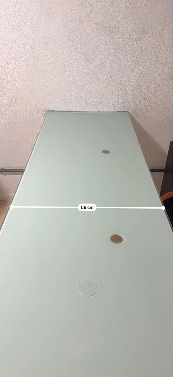 Mesa de Escritório em Vidro 2m x 60cm - Grande e Espaçosa - Foto 3