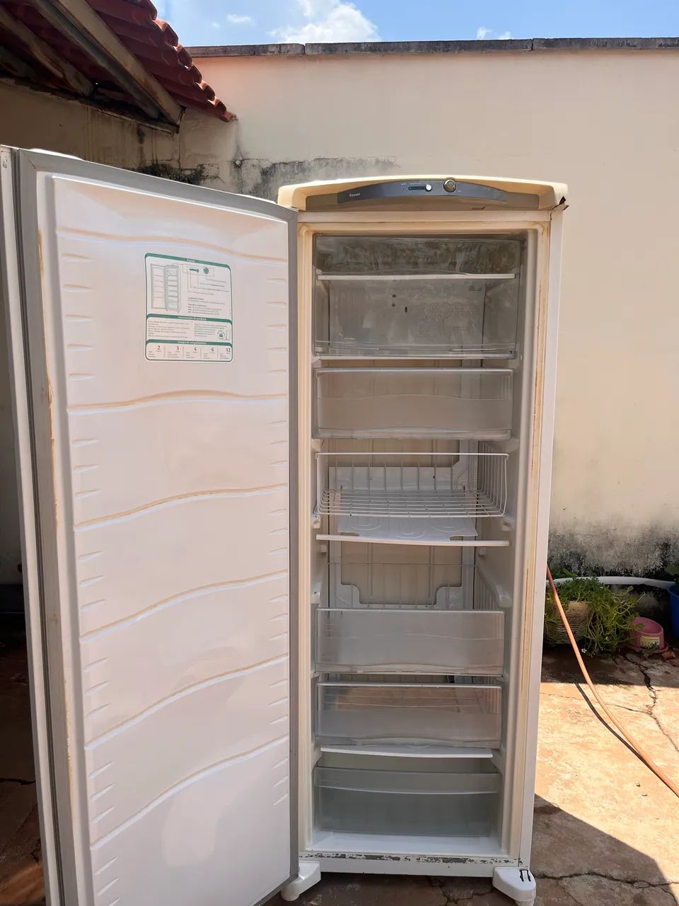  FREEZER VERTICAL CONSUL 246L - CVU30 - 220V - CONSERVADÍSSIMO - Foto 5