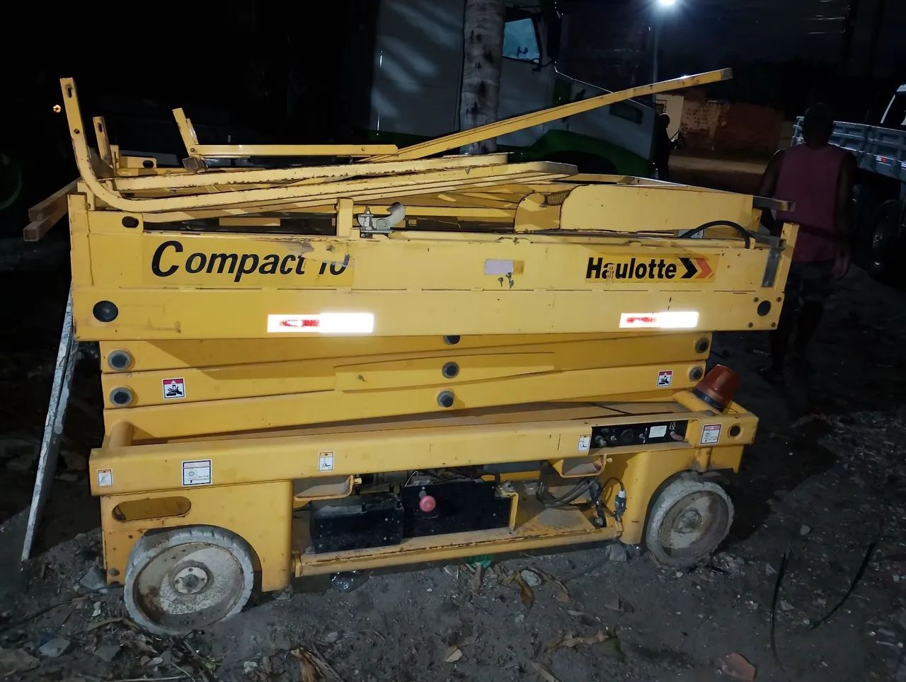 Plataforma Elevatória Compact 10 (Estado de Nova )