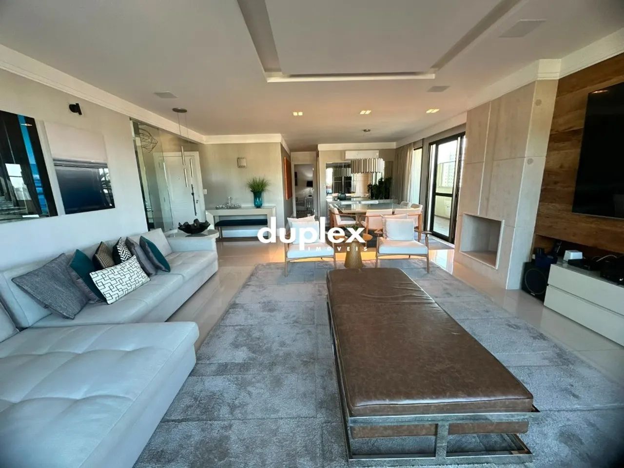 COBERTURA DUPLEX COM 400 M², MOBILIADA E DECORADA, PISCINA E 4 VAGAS NO FLORESTA - Foto 3