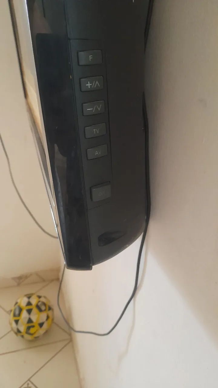 Tv Panasonic 40 polegadas tela plana .Obs: não é smart  - Foto 2