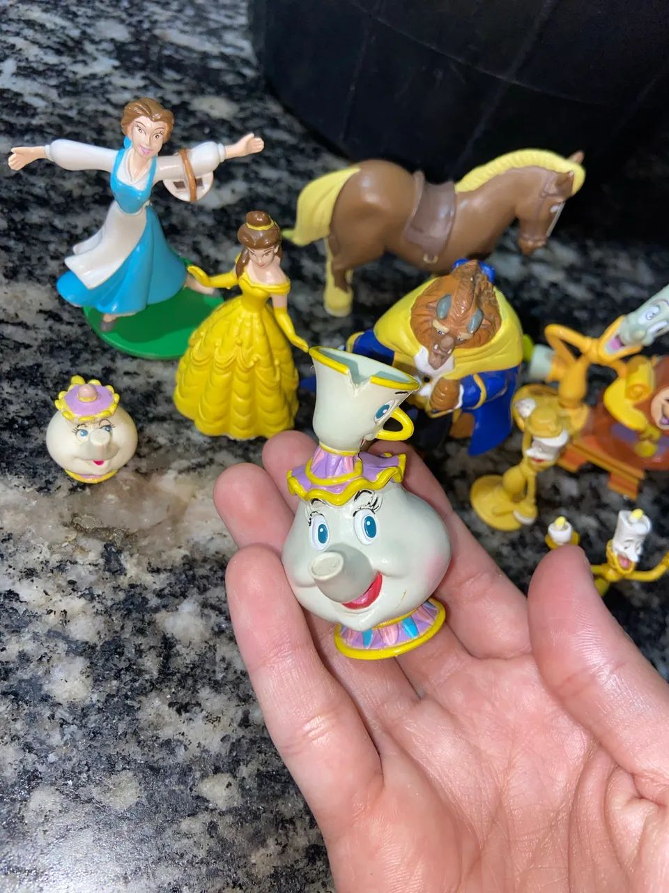 Miniaturas Bela ea Fera lote antigas - Foto 3