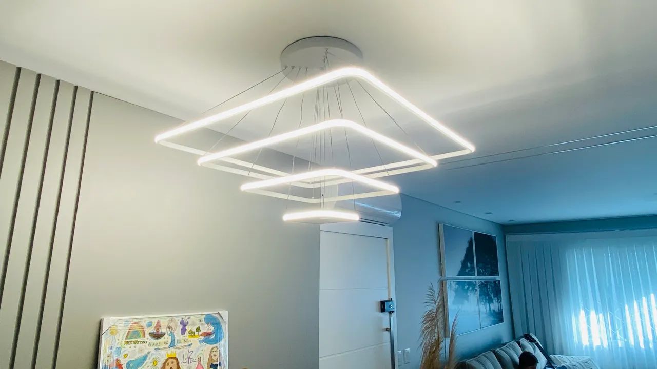 Lustre de Led semi nova - Foto 2